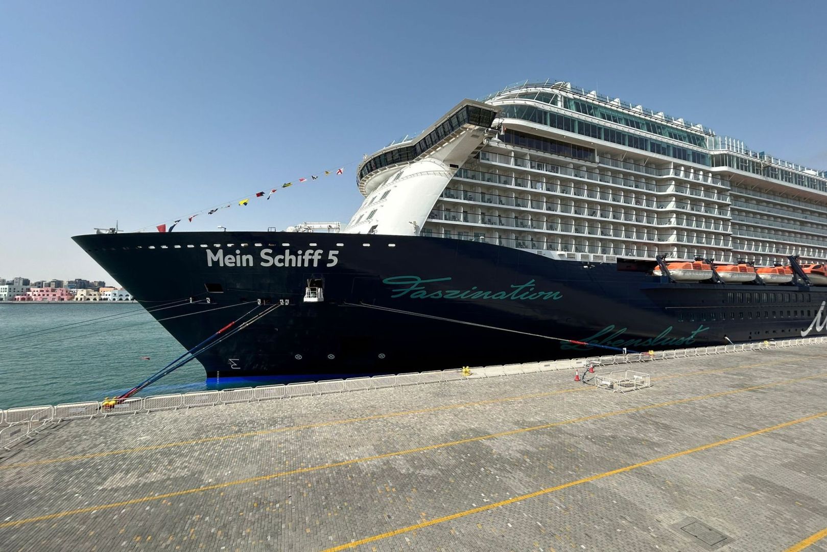 Iran-Krieg - Kreuzfahrtschiff vor Doha