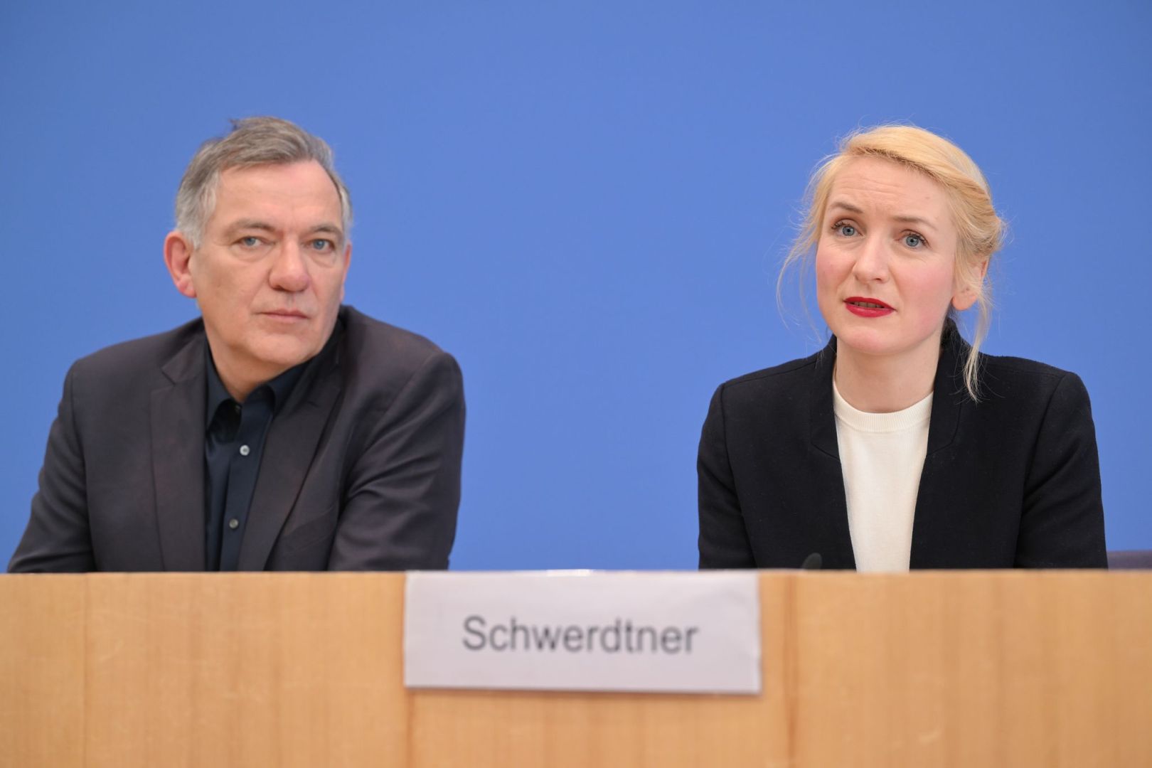 Jan van Aken und Ines Schwerdtner