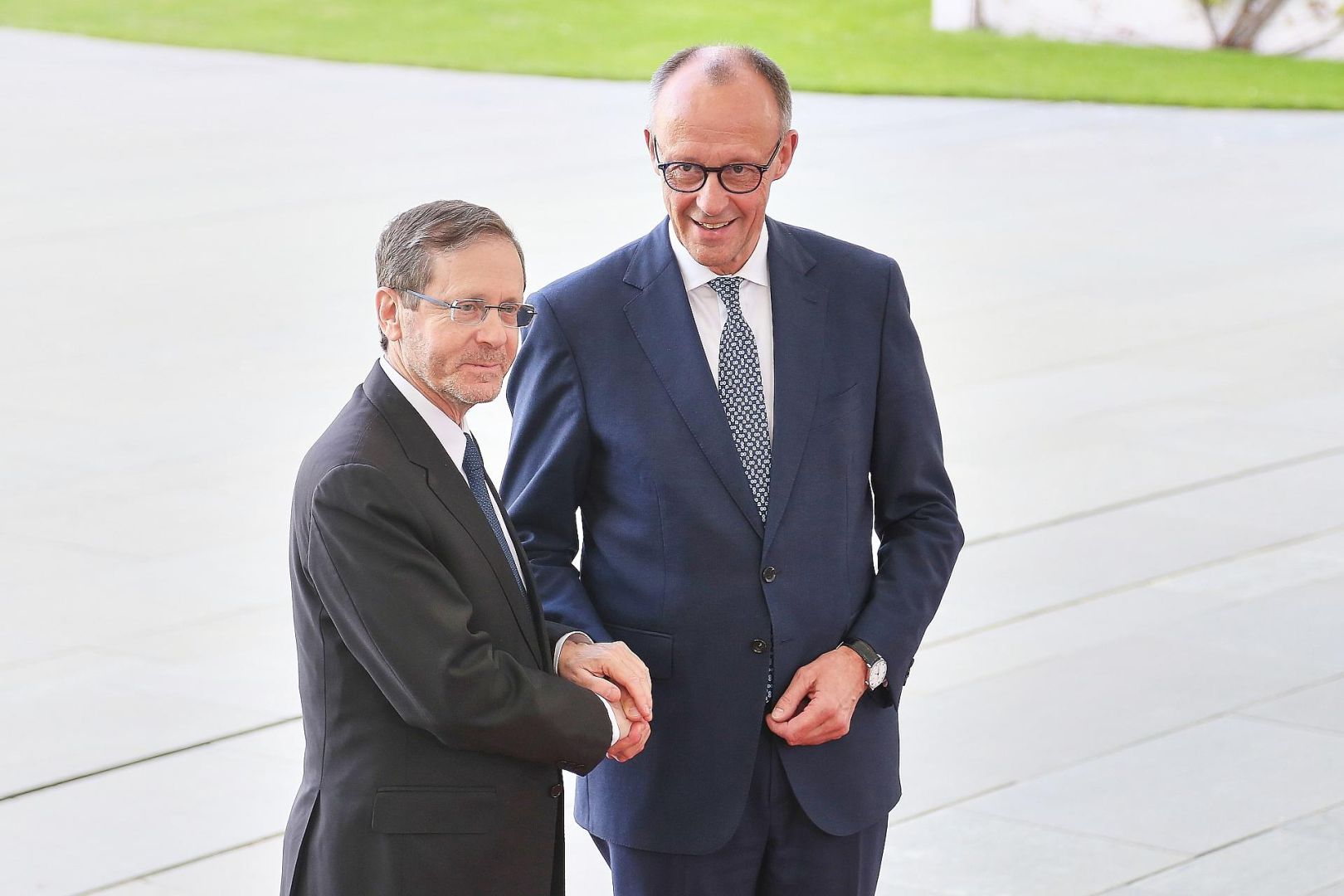 Jitzchak Herzog und Friedrich Merz (Archiv)