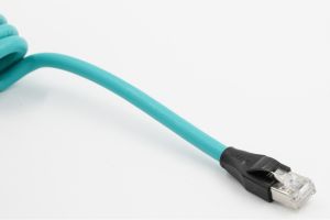 Kabel, Patch und Steckverbinder müssen passen
