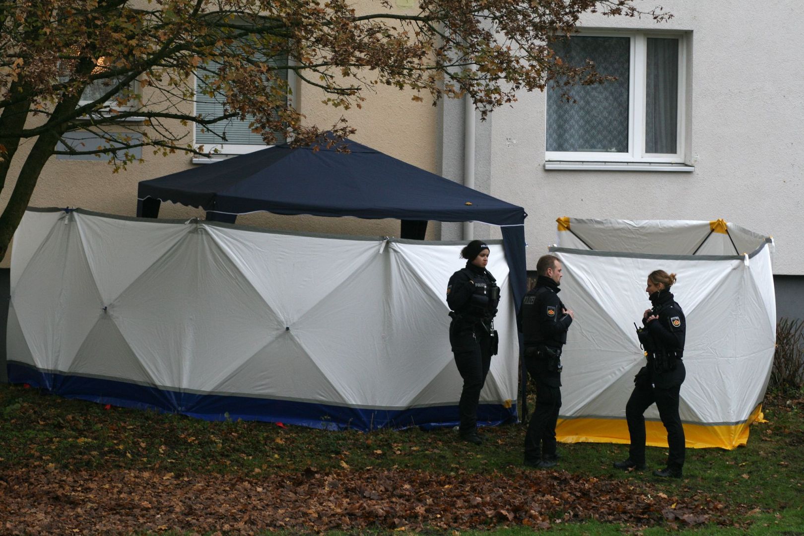 Kind stürzt in Bremen aus Fenster