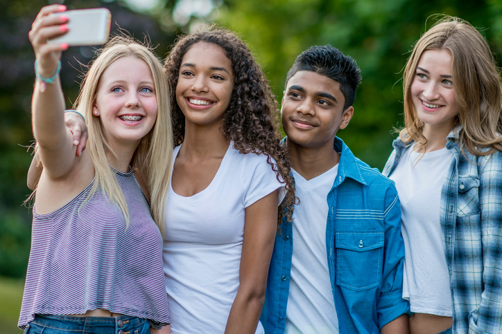 Generation Z: Online-Wahn