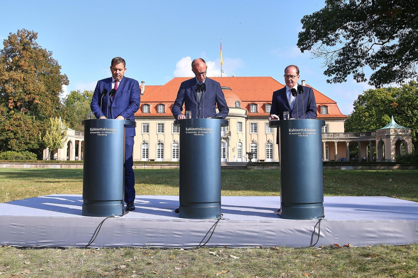 Klingbeil, Merz, Dobrindt bei Kabinettsklausur in der Villa Borsig (Archiv)