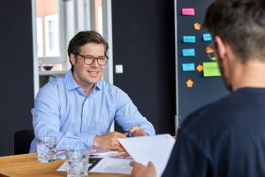 Künstliche Intelligenz im Mittelstand: Grundlagen, Anwendungen und strategische Einordnung