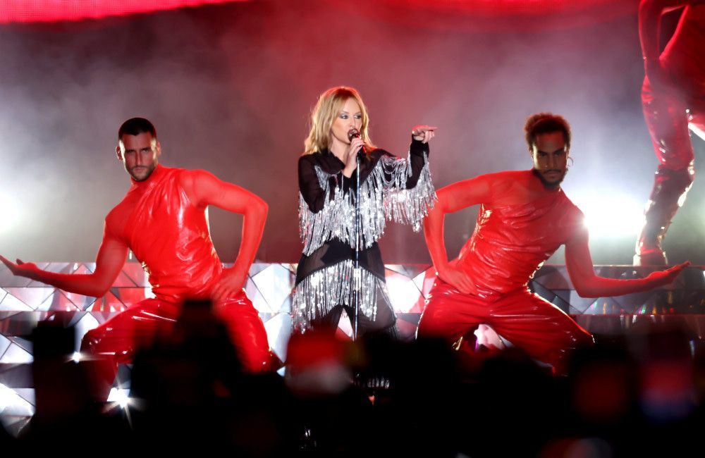 Kylie Minogue hat verraten, dass sie Selbstzweifel und äußere Erwartungen überwunden hat, und besteht darauf, dass sie sich nicht 'in eine Schublade stecken' lässt.