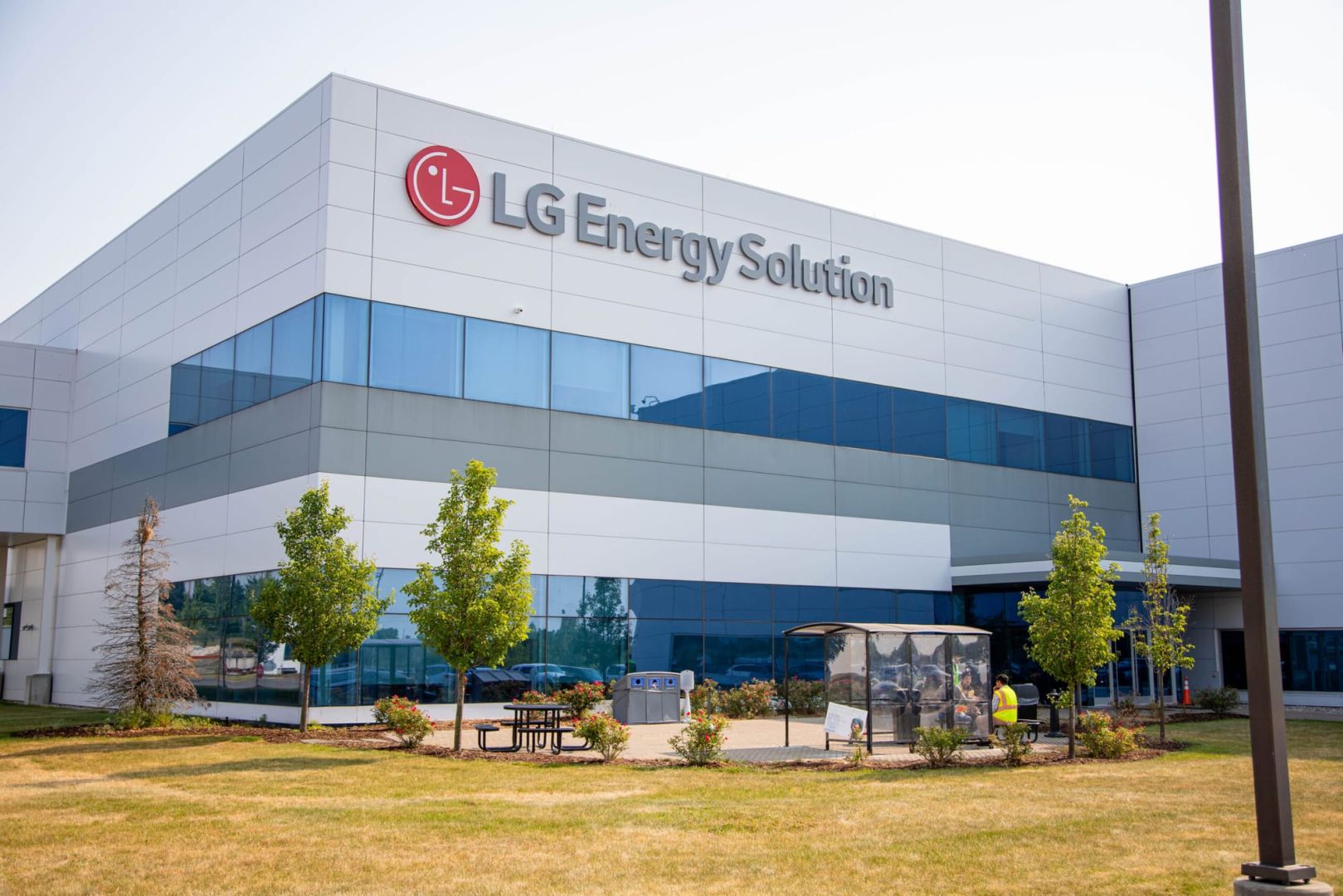 LG Energy Solution rutscht ins Minus