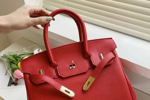 Luxus unter Druck: Kann Hermès die "Billig-Birkin" abwehren?