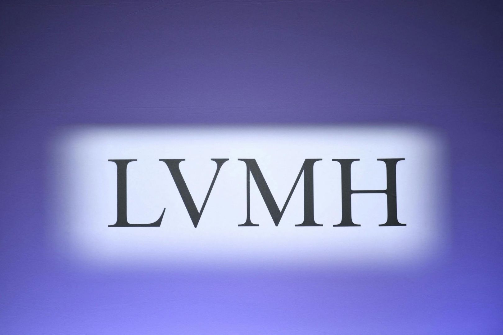 LVMH: Starke Zahlen – Ärger einfach weggelächelt
