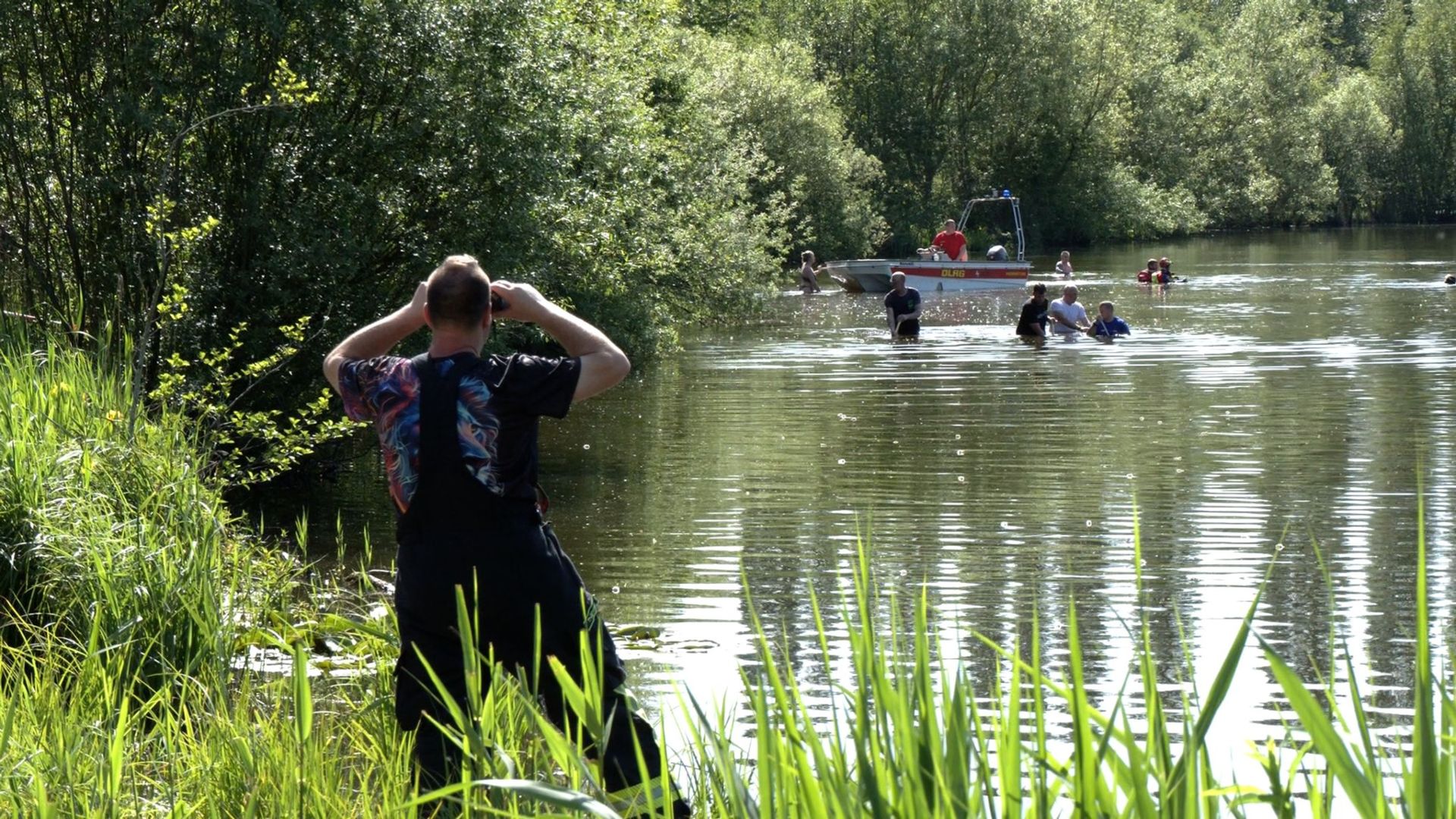 Mädchen ertrinkt in Kiessee in Ostfriesland