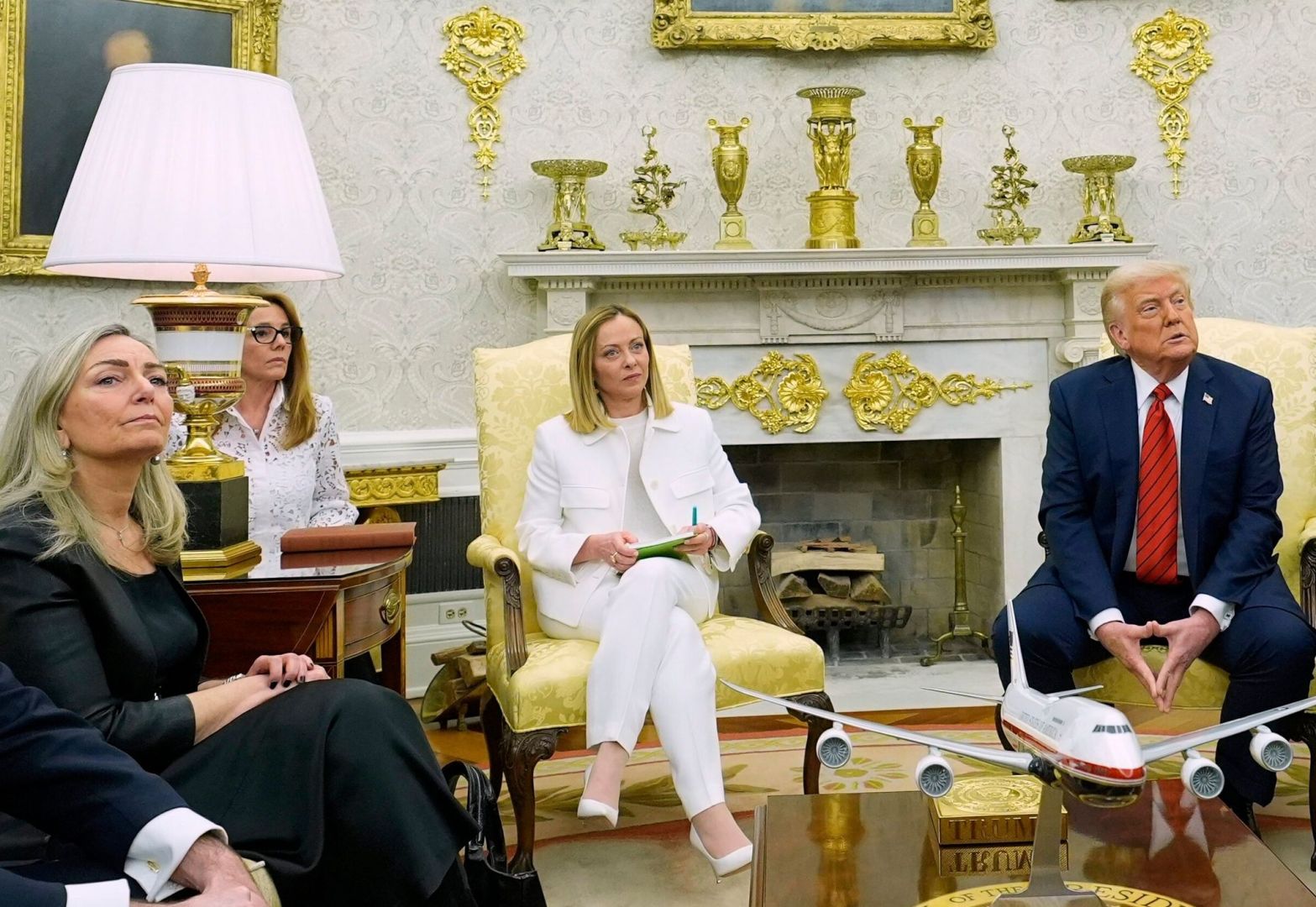 Meloni bei Trump im Weißen Haus
