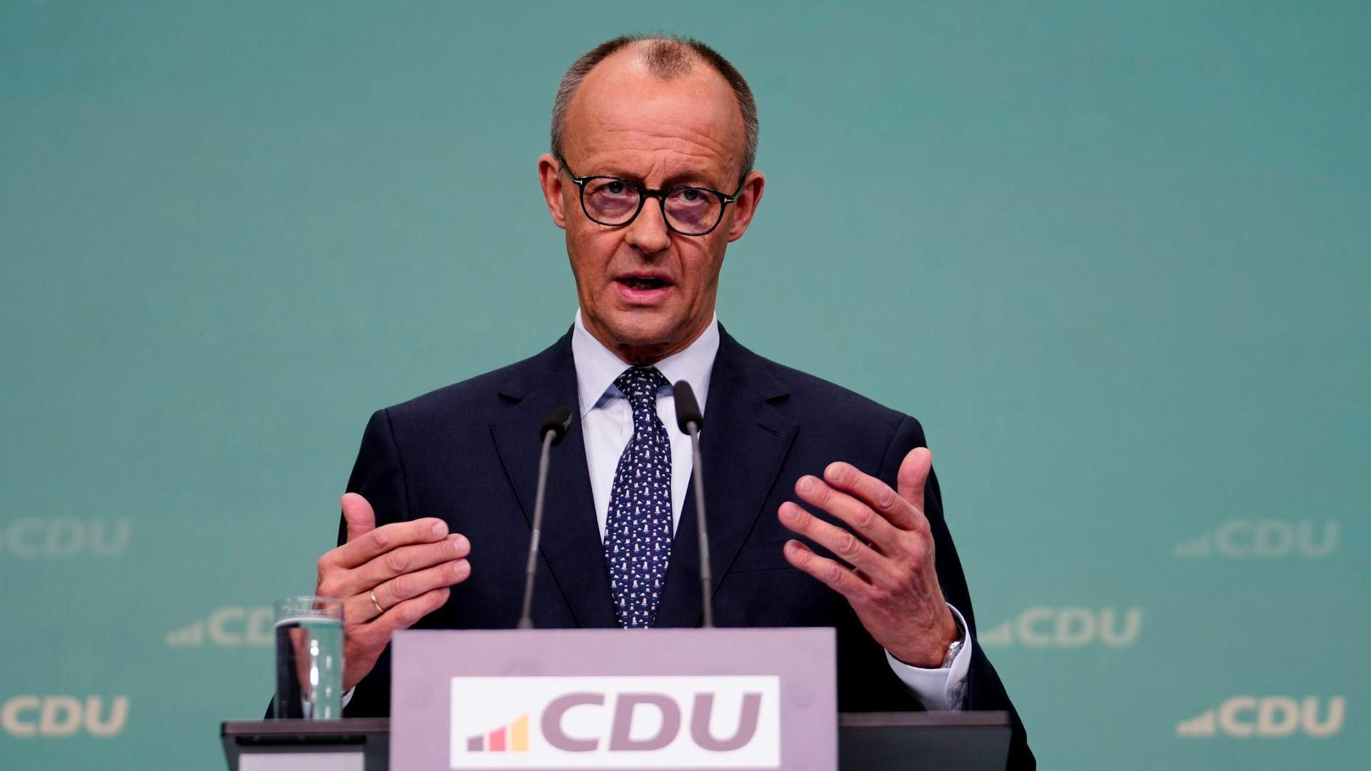 Merz gewinnt an Zustimmung – Kanzlerwerte steigen leicht vor Weihnachten