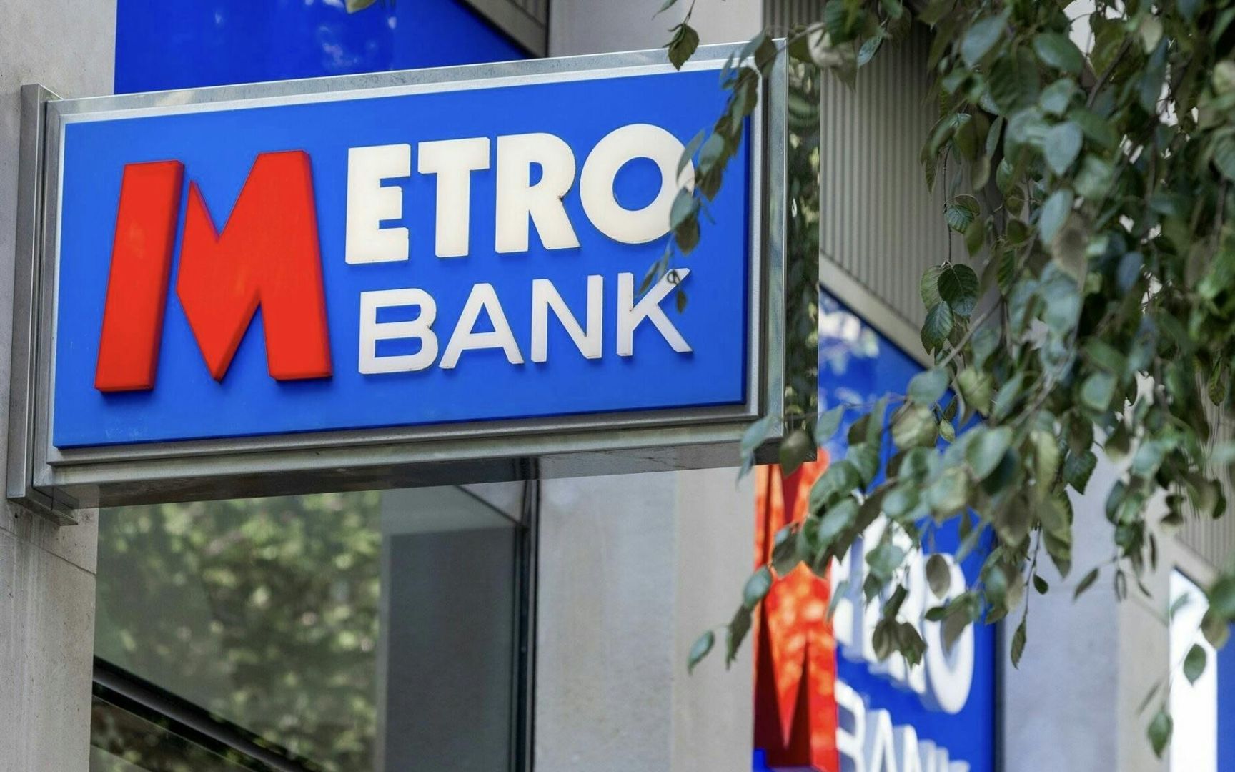 Metro Bank schreibt schwarze Zahlen – Fokus auf Geschäftskunden ersetzt Privatkundengeschäft
