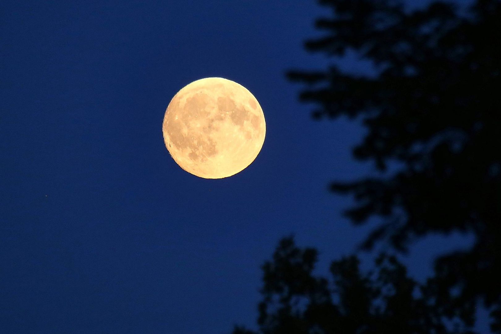 Mond (Archiv)