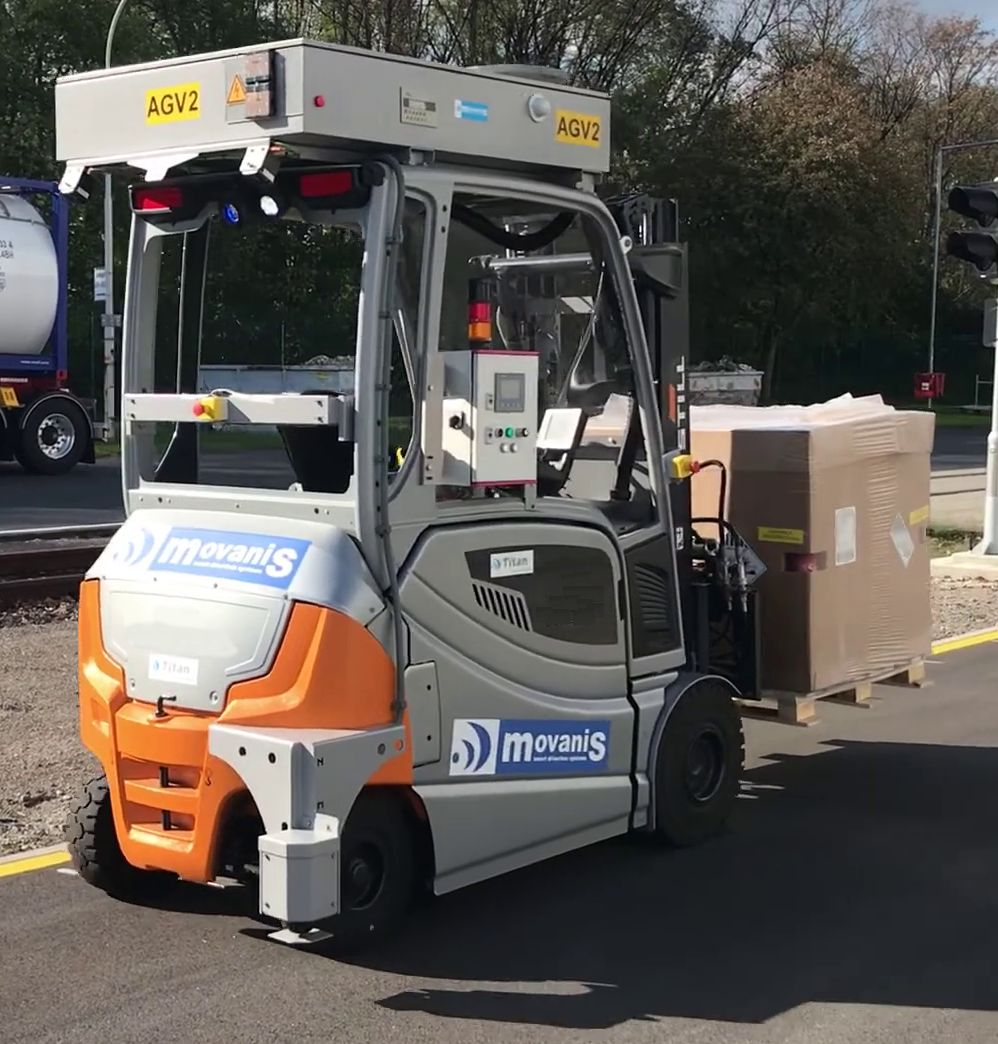 Movanis präsentiert AGV-Plattformen Titan und Taurus auf der LogiMAT 2026