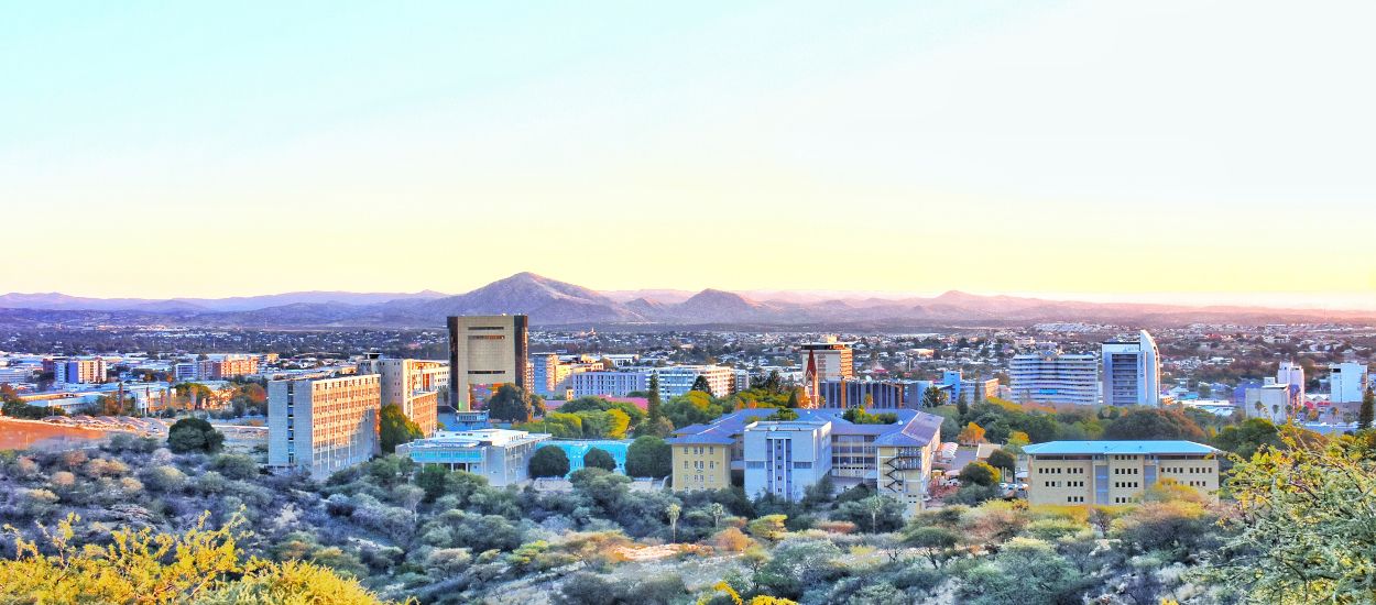 Namibia: Mittel- bis langfristiges politisches Risiko von 6/7 auf 5/7 heraufgestuft
