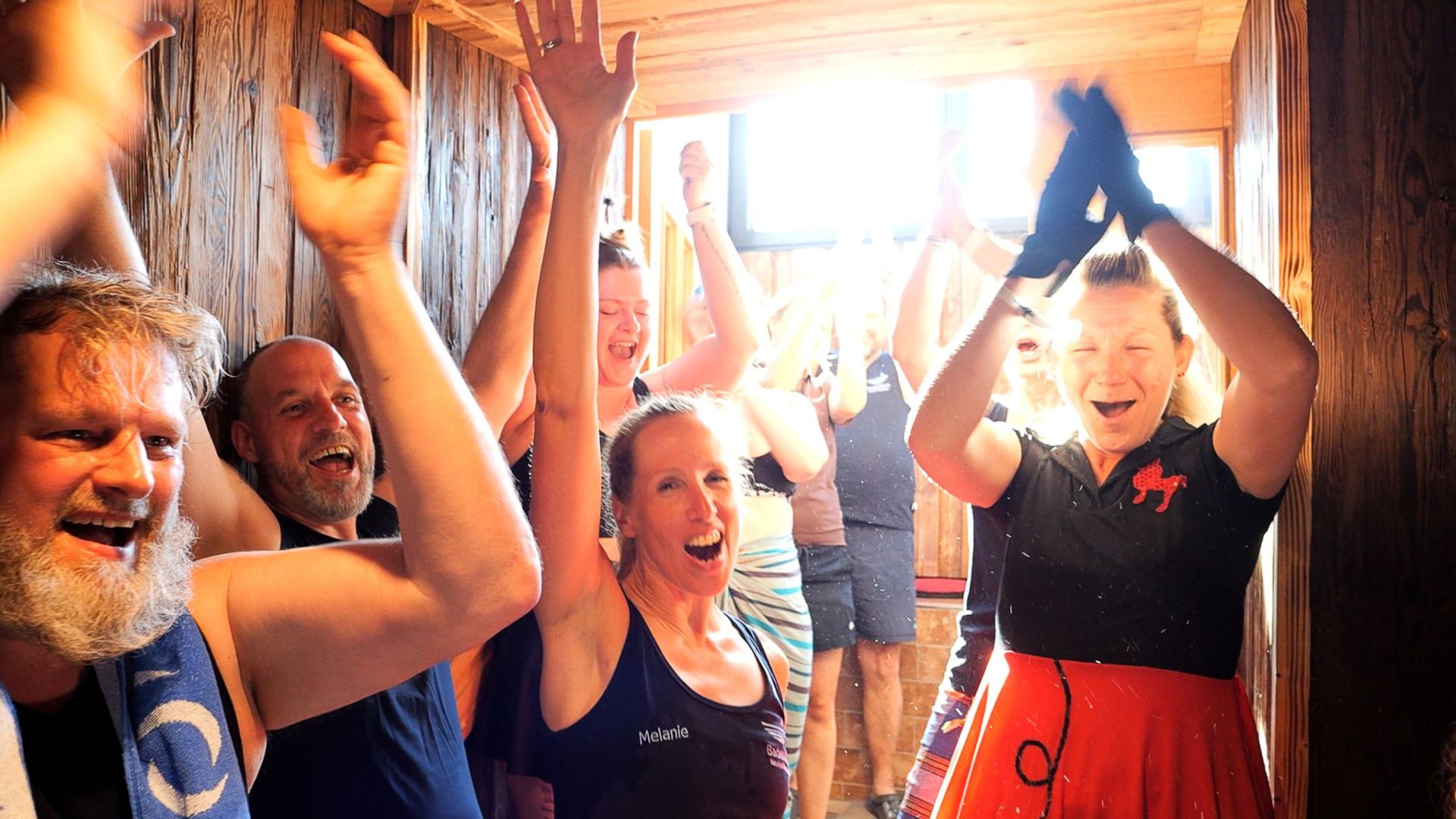 Ostfriesen brechen Weltrekord für längsten Sauna-Aufguss