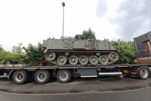 Panzer auf Lkw (Archiv)