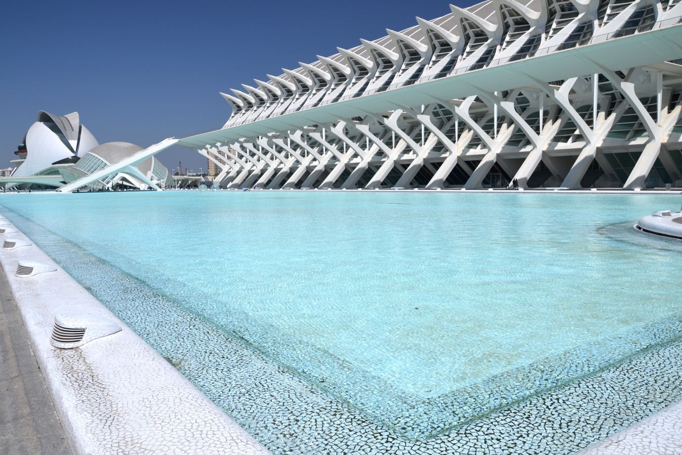 Parkway Corporate erwartet ersten Jahresüberschuss der Unternehmensgeschichte