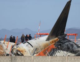 Passagierflugzeug in Südkorea verunglückt