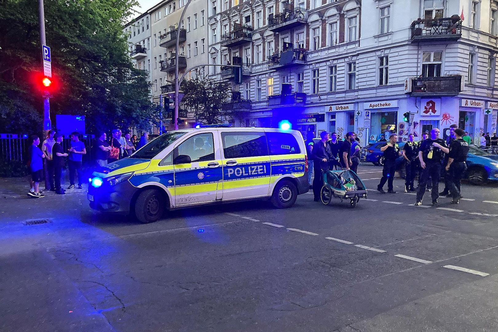 Polizei nach Schießerei in Berlin-Keuzberg am 25.05.2026