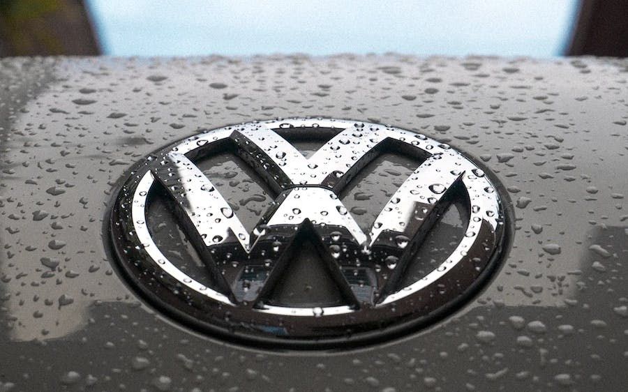 Porsche- und Piëch-Familien erwägen Teilverkauf von VW-Aktien