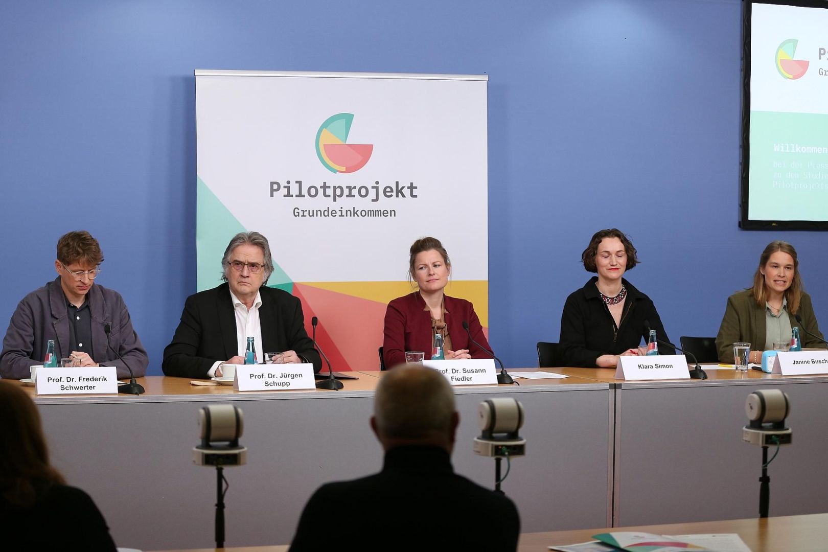 Pressekonferenz: Pilotprojekt Grundeinkommen am 09.04.2025
