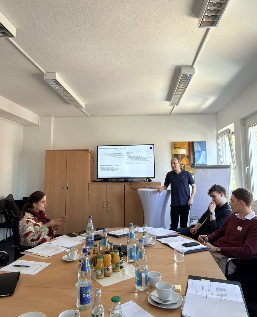 Quantentechnologien in die Anwendung bringen: Erfolgreicher Auftakt der „Quantum CXO Workshop Series“ in Karlsruhe