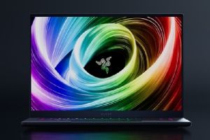 Razer Blade 16 – Neu gestaltetes innovatives Design & maximale KI-gestützte Leistung