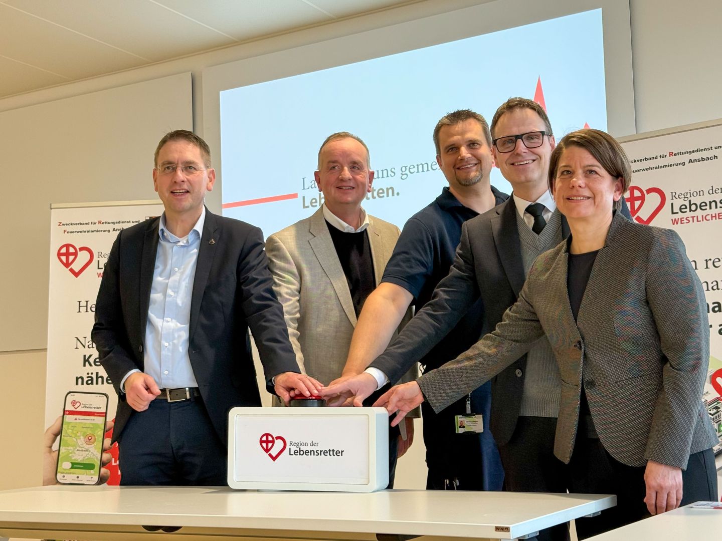 Region der Lebensretter: Qualifizierte Ersthelfer per Smartphone-App alarmieren