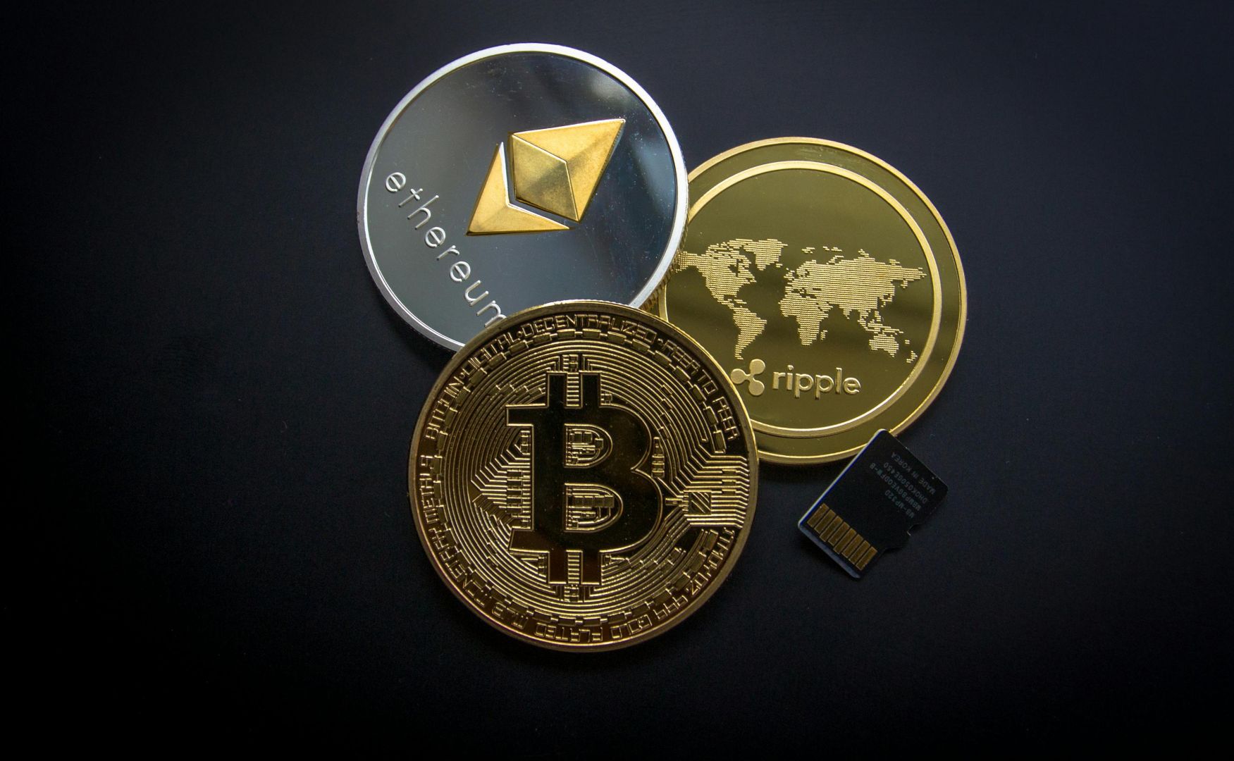 ripple, etehereum und bitcoin sowie micro sdhc card