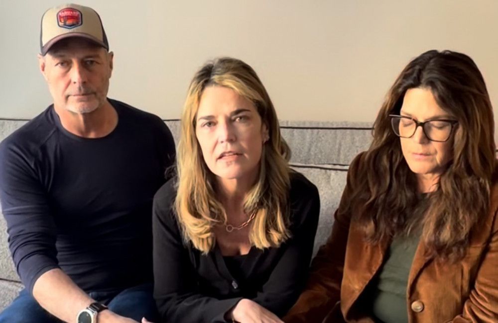 Savannah Guthrie mit ihren Geschwistern Cameron and Annie / © Instagram