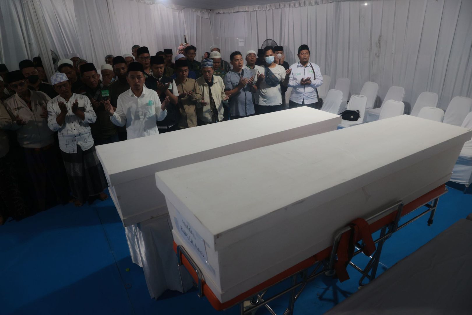 Schuleinsturz in Indonesien