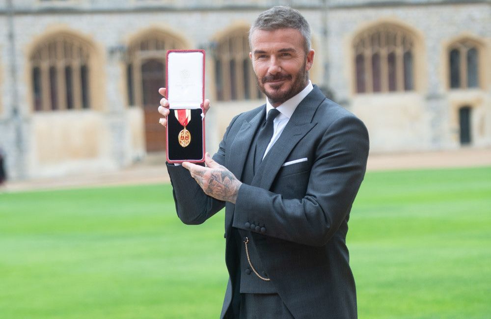Sir David Beckham wurde von König Charles zum Ritter geschlagen.