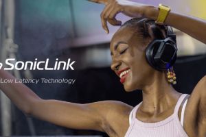 SonicLink HDJ-F10 – Ein Kopfhörer für Profis, Musikliebhaber*Innen & Stilbewusste