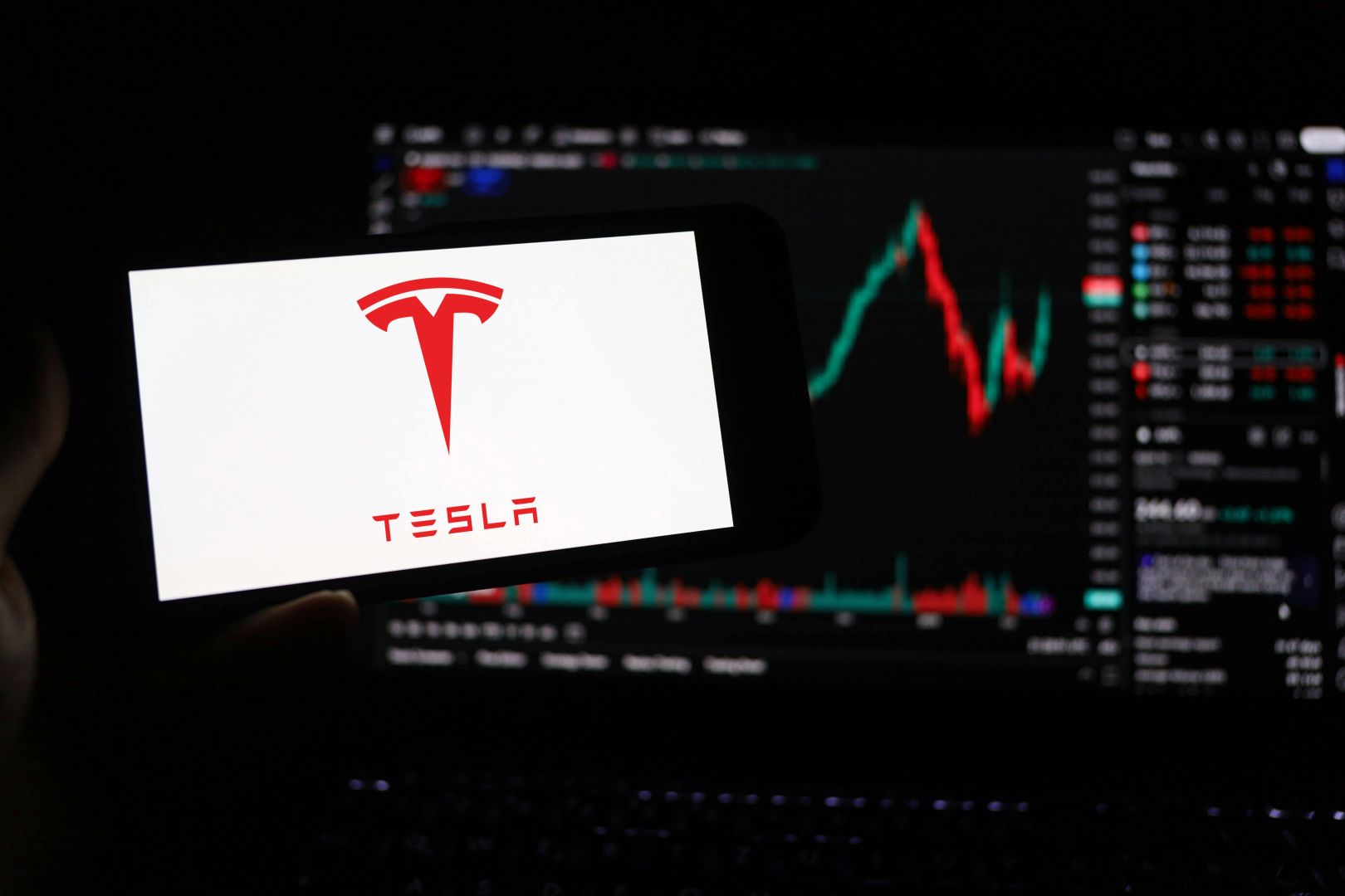 Tesla vor dem Robotaxi-Durchbruch: Wedbush sieht 2026 als Wendepunkt für den Konzern