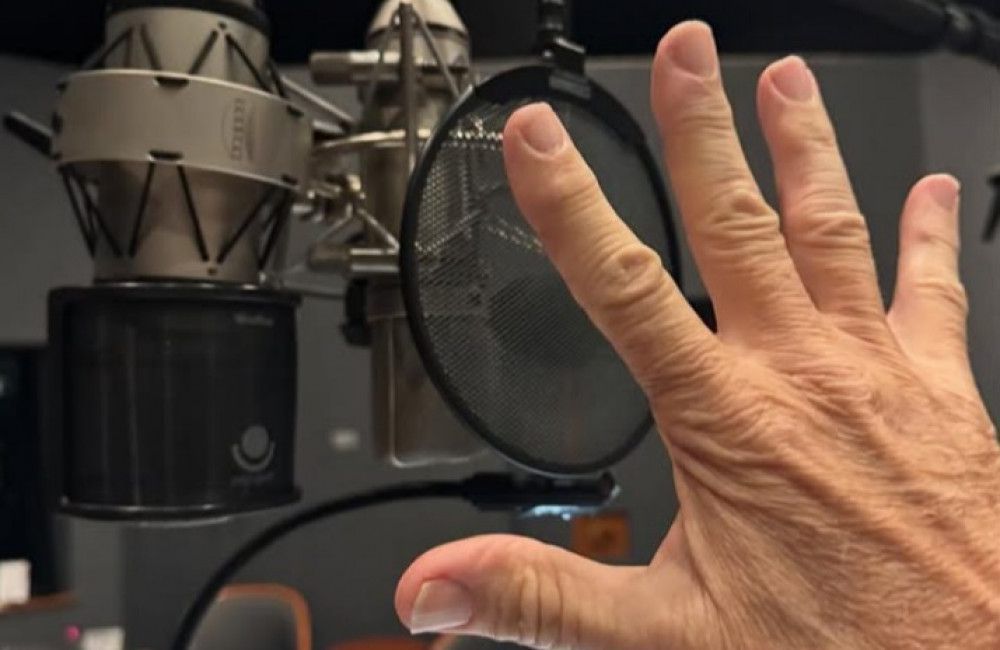 Tom Hanks im Tonstudio