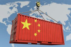 Trump-Zölle treffen Chinas Industrie – Exporte brechen ein, Wirtschaftsdaten alarmieren