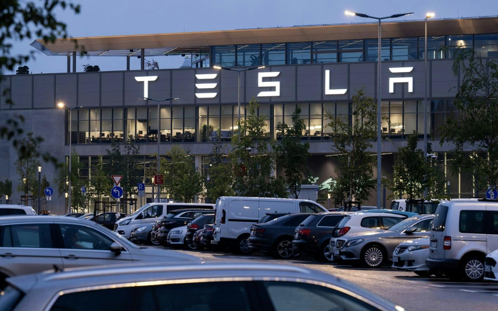Unklare Tesla-Buchhaltung: Milliarden-Dollar-Lücke bei Investitionen