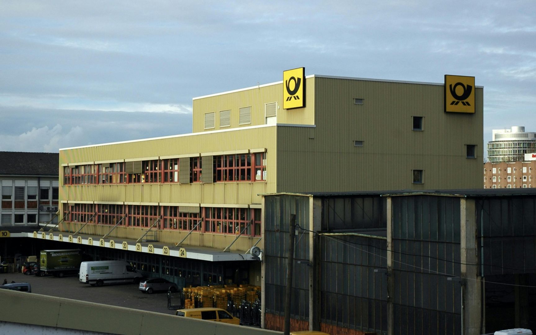 US-Zölle lassen internationalen Paketverkehr um mehr als 80 Prozent einbrechen