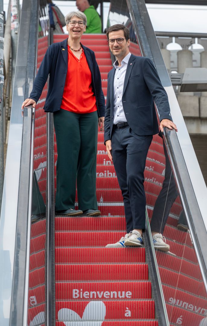VAG hat alle Aufzüge und Rolltreppen an der Stadtbahnbrücke erneuert