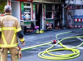 Vier Verletzte bei Brand in einem Bremer Dönerladen