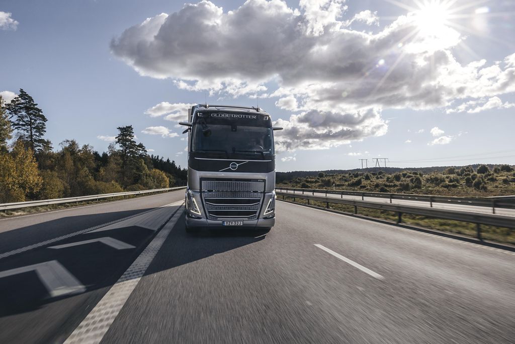 Volvo Trucks erneut mit fünf Sternen im Euro NCAP-Sicherheitsrating für den Volvo FH ausgezeichnet