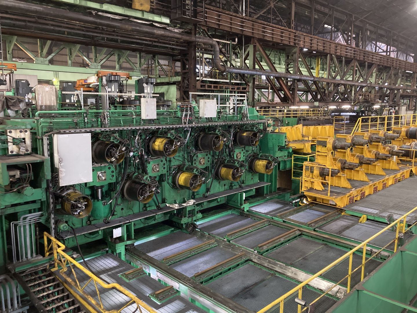 Yamato Steel und SMS group nehmen Japans erste CRS®-Rollenrichtmaschine in bestehendem Schwerprofilwalzwerk in Betrieb