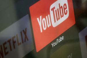 YouTube greift Netflix frontal an – mit Sponsoring, das wie Fernsehen riecht