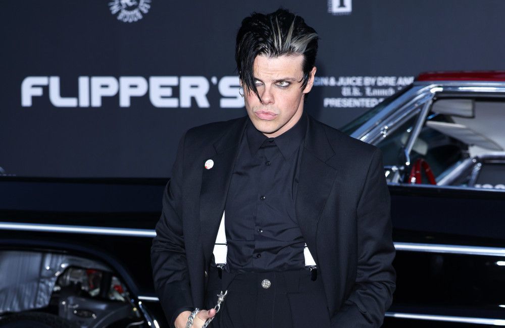 Yungblud verrät Details zu 'Idols: Part Two' und einem weiteren Geheim-Projekt.