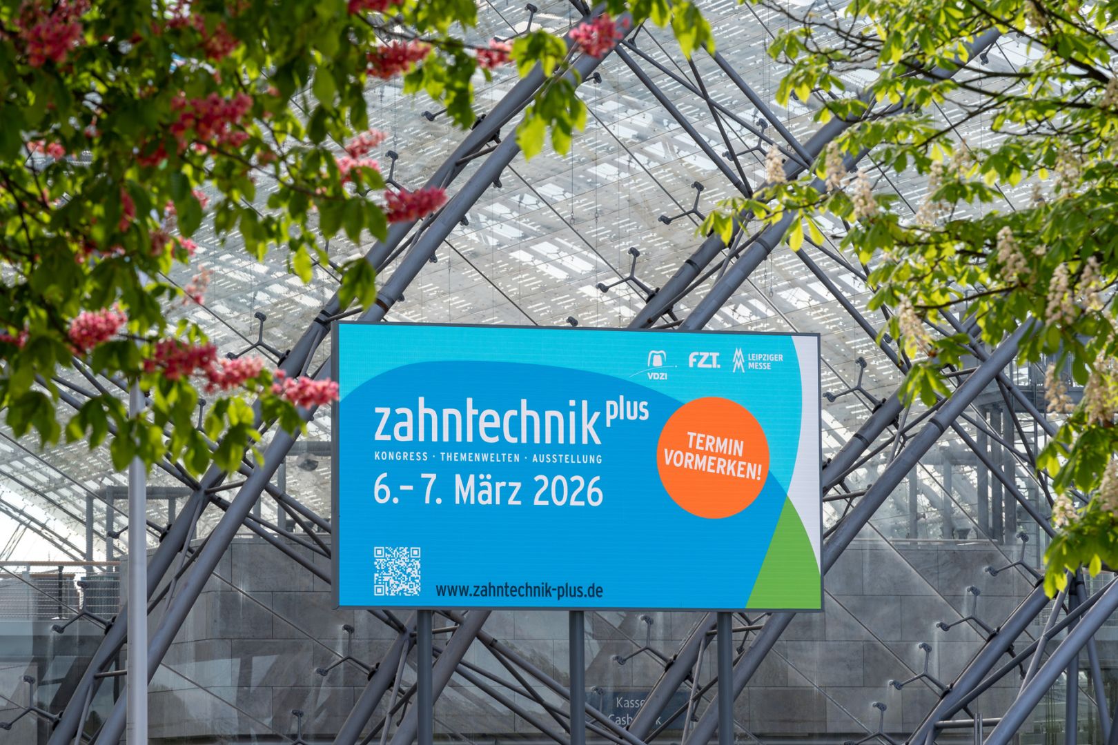 Zahntechnik plus 2026: Handwerk trifft Zukunft