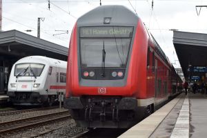 Zug ins Ungewisse – Bahn will mit Rabatten über Leerstellen hinwegtäuschen