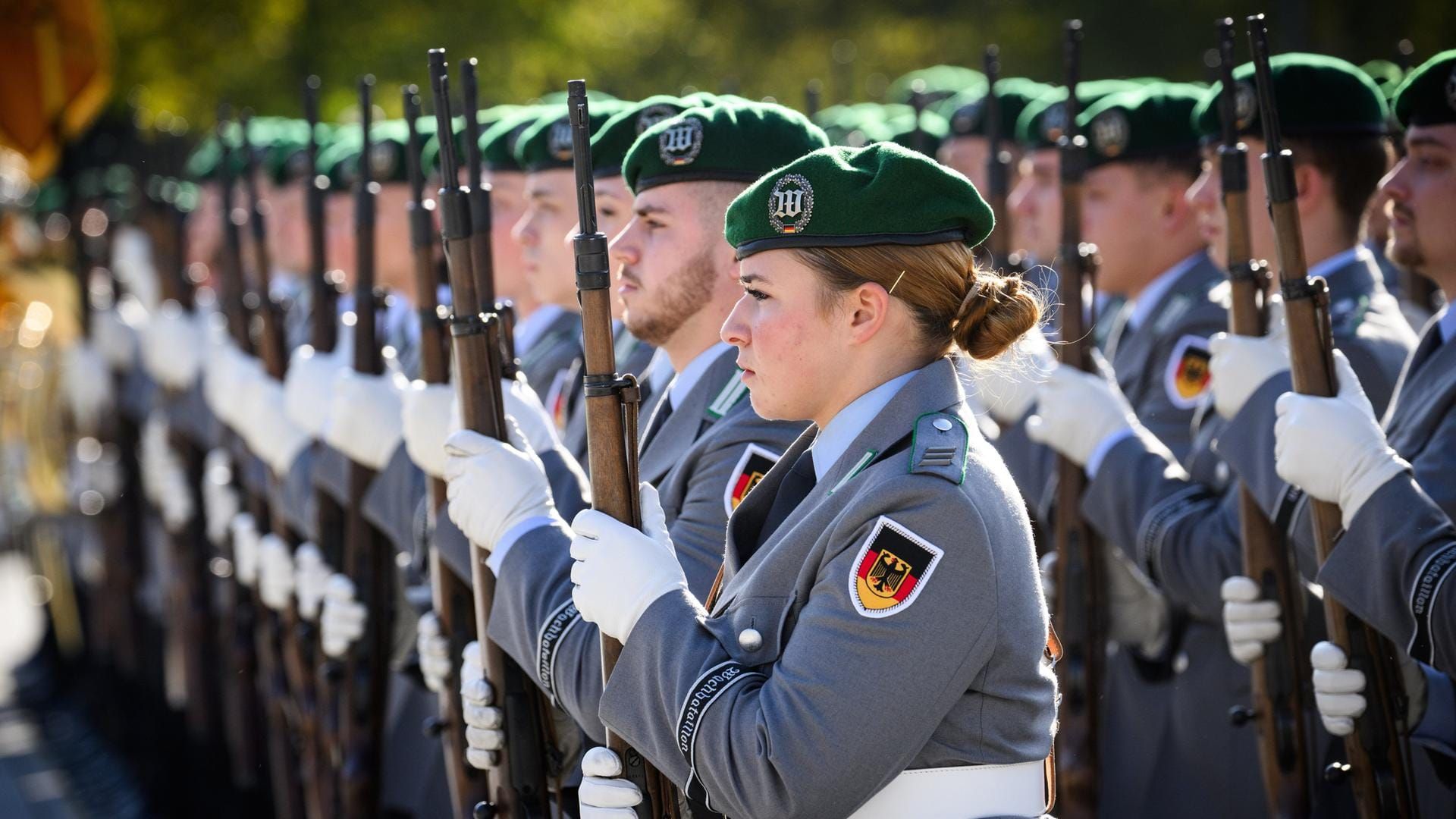 Zurück zur Wehrpflicht? – Kabinett beschließt umstrittenen Gesetzentwurf