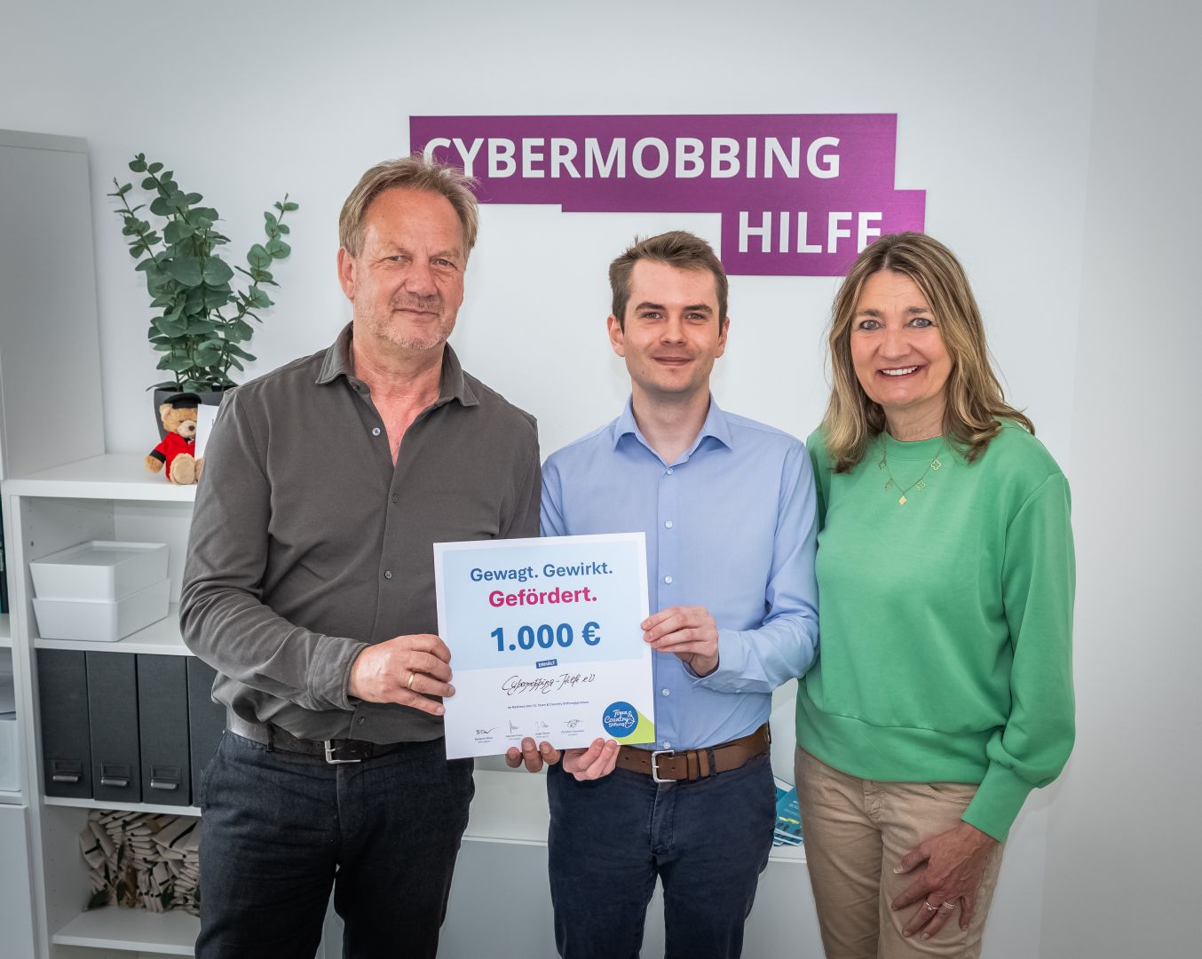 1.000 € für ein Zeichen gegen Cybermobbing