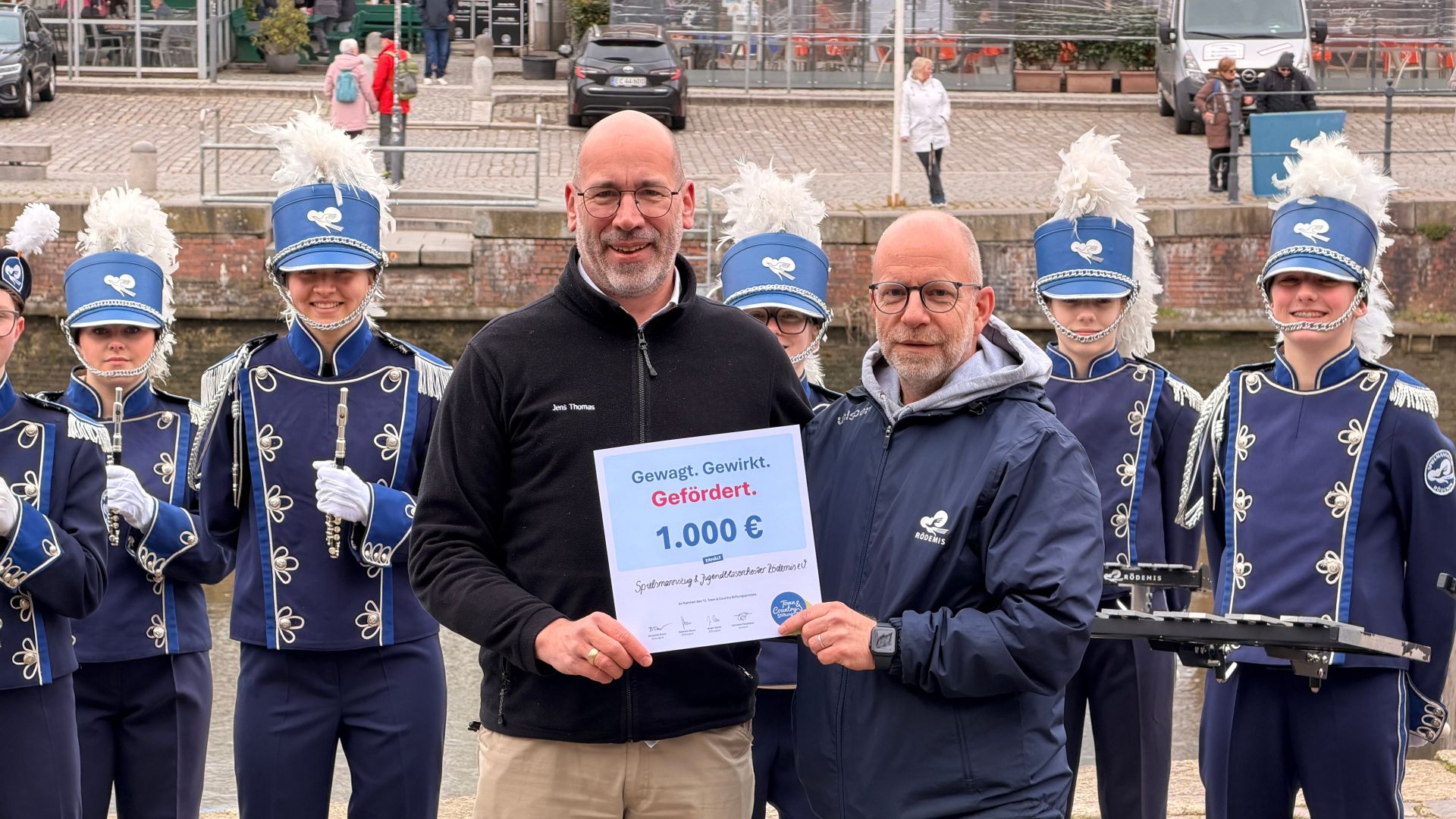 1.000 € für Zusammenhalt durch Musik